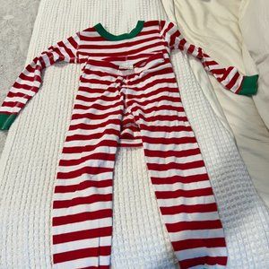 Hanna Anderson kid long sleeve pajamas in organic cotton